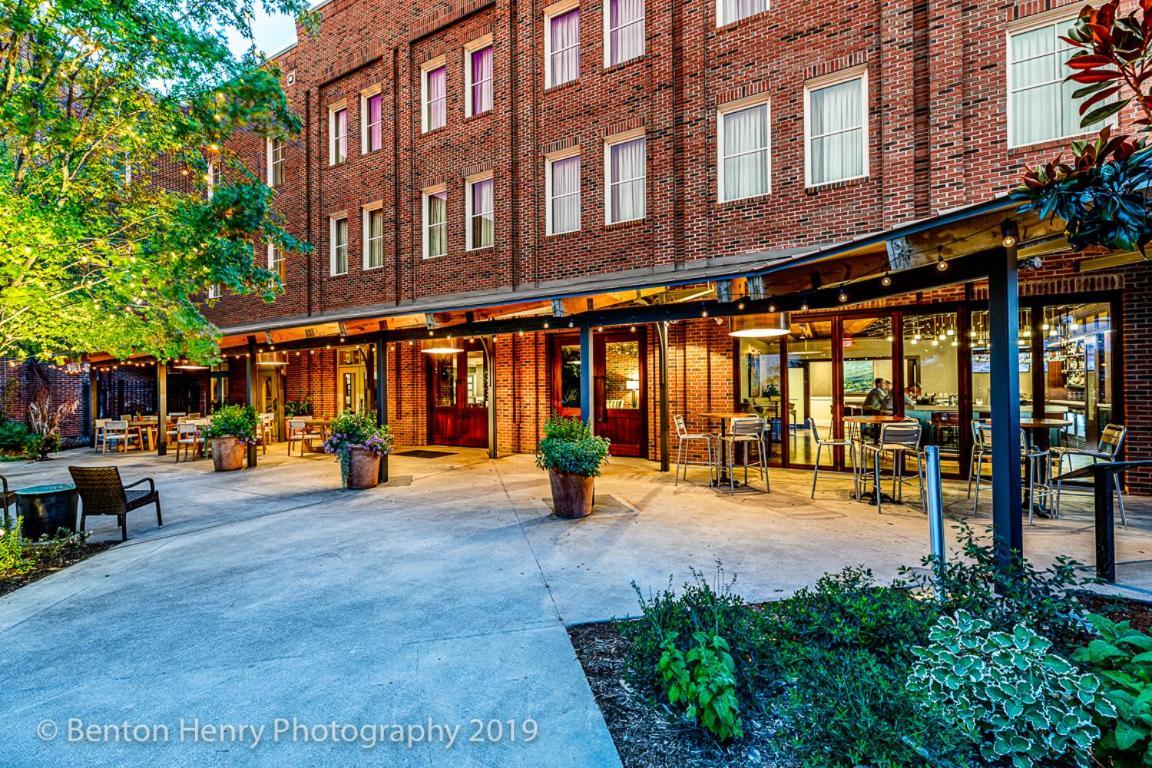 The Inn At The Crossroads Lake City Exterior foto